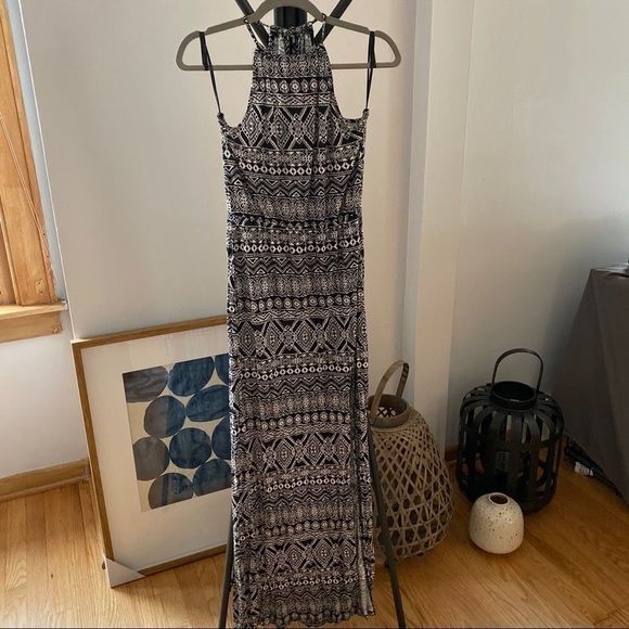 *2/$15* Patterned Maxi Dress with Side-slit 🖤 - Picture 1 of 4